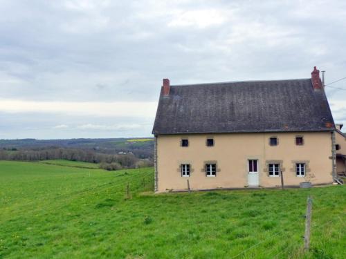 Gîte de Charme à la Campagne avec Terrasse et Wi-Fi - FR-1-489-385