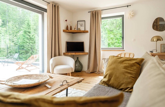 Gîte de prestige dans ferme en pierre, au cœur de la nature