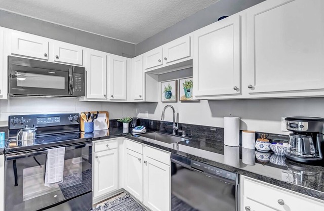 ~[G] River Bank Repose Sleeps 6 Private Units~