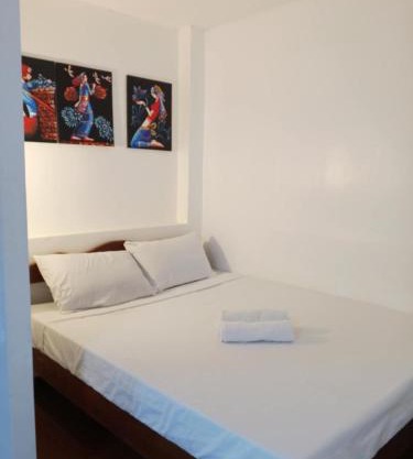 Gaja Go Dive and Inn