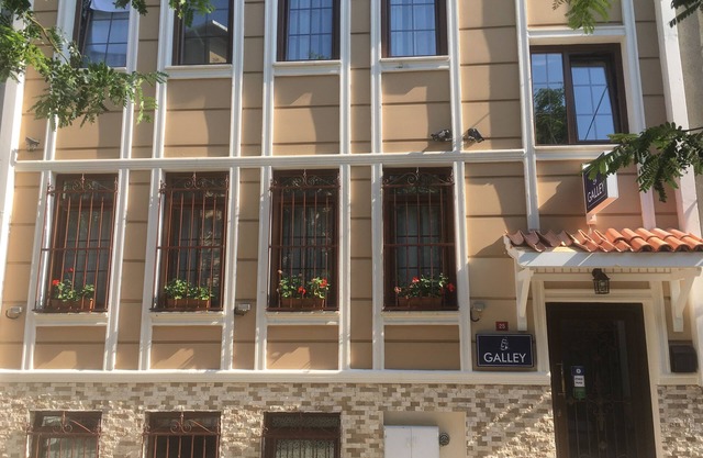 Galley Hotel