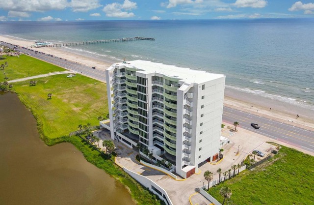 Galveston Luxury High Rise Oceanfront
