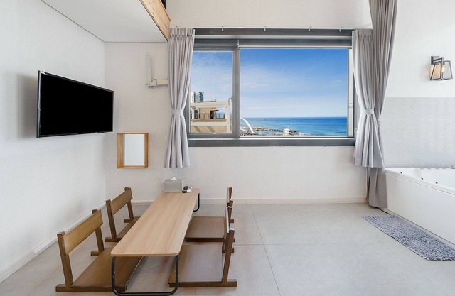 Gangneung Sway Spa Pension