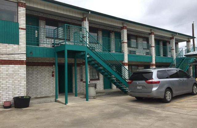 Garden Inn Motel