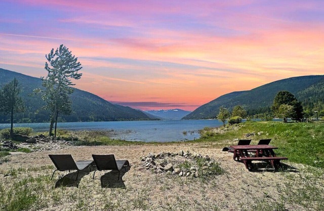Garden View Room in Lake House