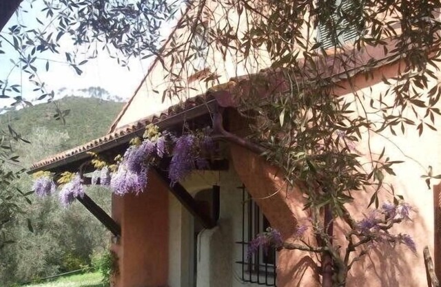 Garlenda golf Villa with garden 5 km from the beach in Alassio