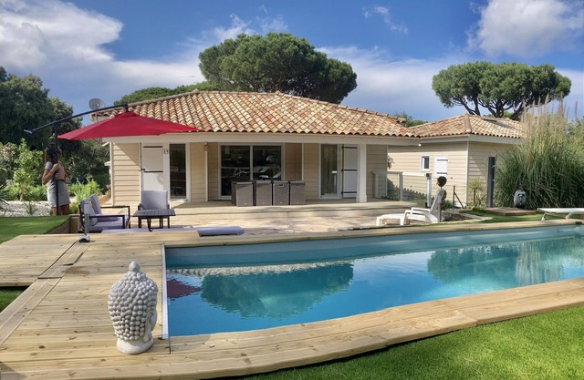 Gassin Parc oasis air-conditioned chalet for 6 + private pool