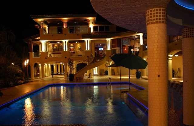 GATED LUXURY ESTATE INCLUDES 5 STAR CHEF ON 2 ACRES PRIVATE WHITE SAND BEACH