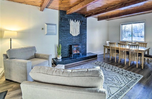 Gateway to Mt Rose Ski! Reno Home with Fireplace