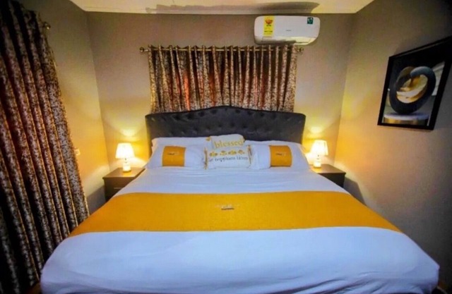 GHL G Floor 2-bedroom Sleep 4. DSTV, WiFi and Solar for work or leisure.