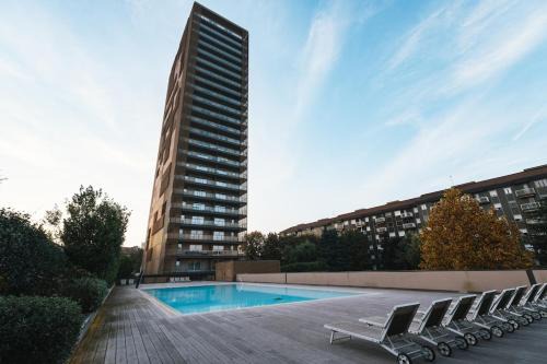 Giax Panoramic View Parking