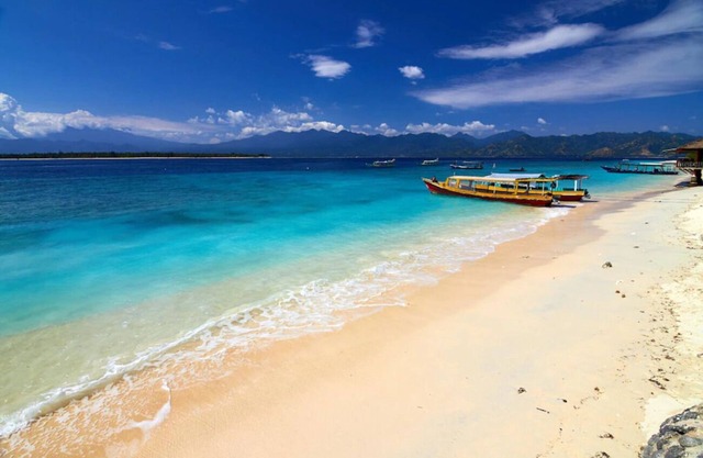 Gili White Bamboo by Secoms