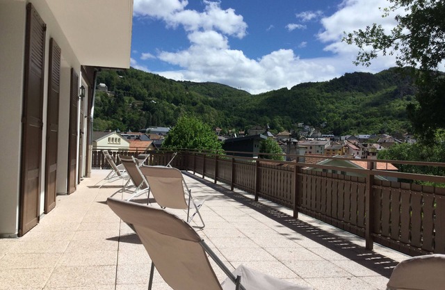 GITE 4* 300m village terrace 100 m²sauna private parking wifi sports room