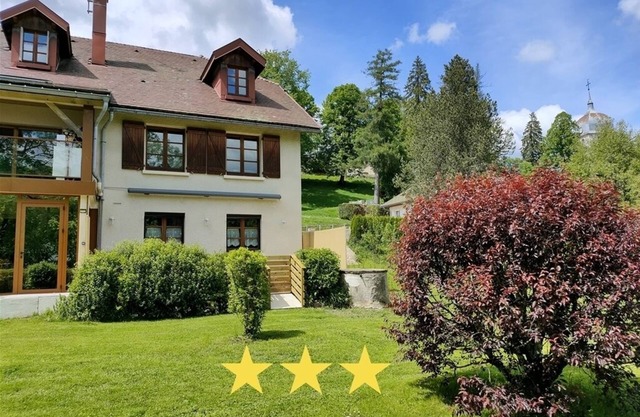 Gîte n ° 829 Haut-Jura with Spa and sauna, classified 3 stars