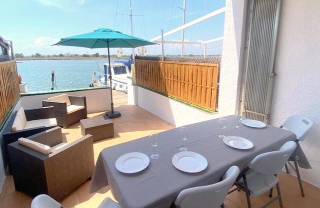 Gite Roses, 5 bedrooms, 8 persons