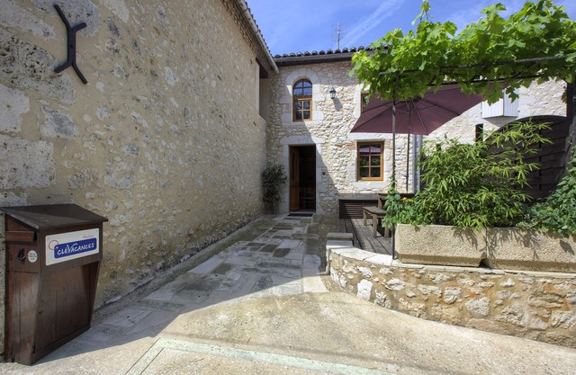 Gite rural de Guillemat. In the heart of the Bordeaux vineyards.