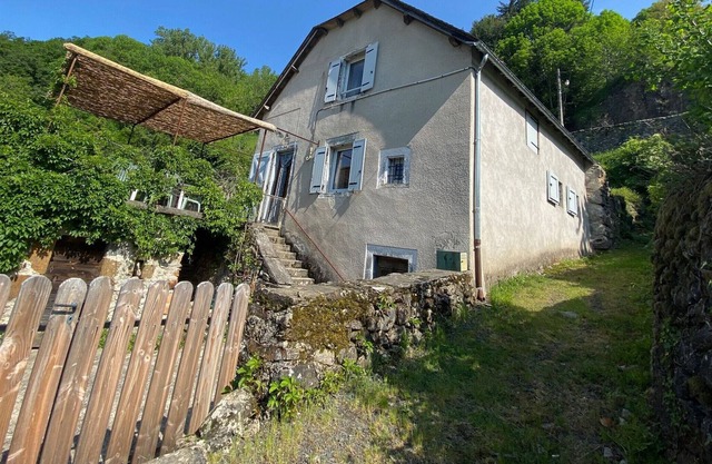 Gite Saint-Chély-d'Aubrac, 2 bedrooms, 5 persons