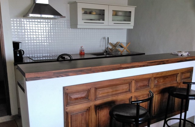 Gite the Azur. apartment heart of the village with panoramic view to the sea