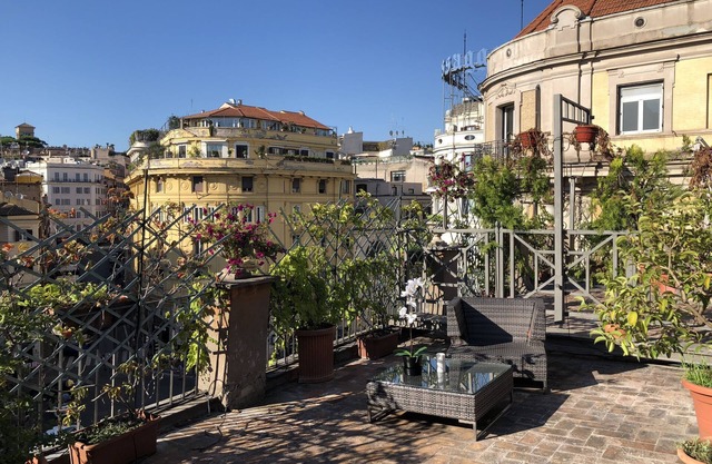 Giuturna Boutique Hotel