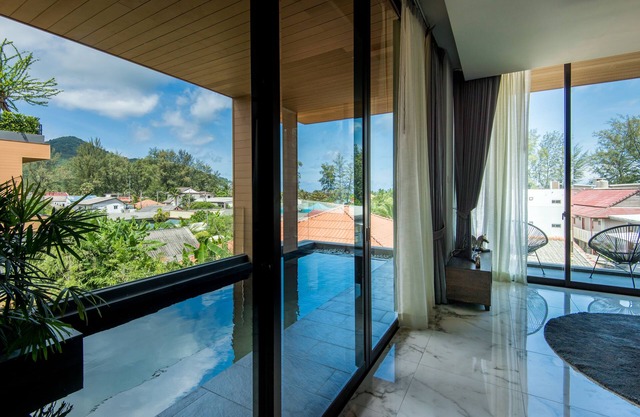 Glam Habitat Hotel