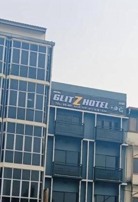 Glitz Hotel