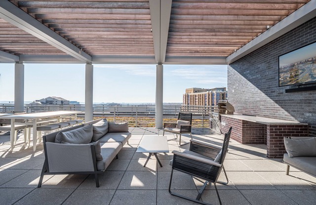 Global Luxury Suites Crystal City