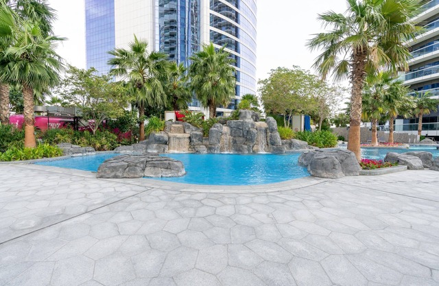 GLOBALSTAY. DAMAC Tower Paramount