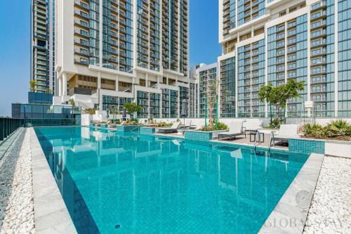 GLOBALSTAY The Crest Tower C Apartments