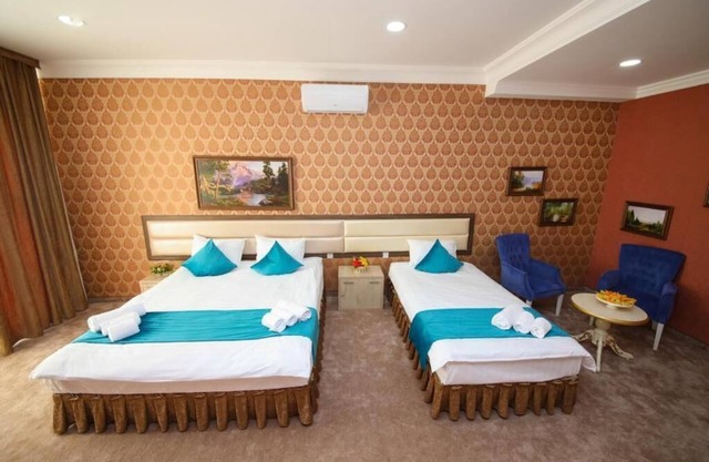 Globus Hotel