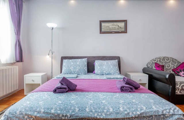 Gloria 1 cozy apartment with AC and WiFi in enjoyable Beograd