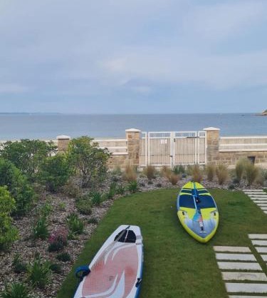 Goas Treiz T3 jardin piscine et vue mer