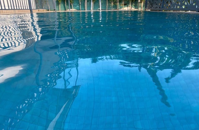 GoBravo 12 - Vansh 4Bhk Farm w/t Pool Sec135 Noida