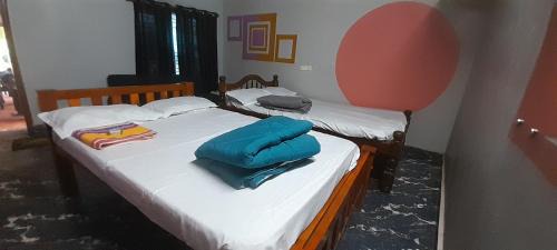 Gokarna Beach Near Homestay RV