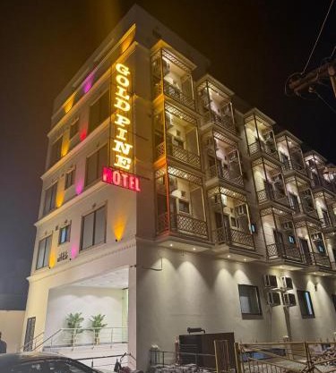 Gold Pine Hotel Lahore