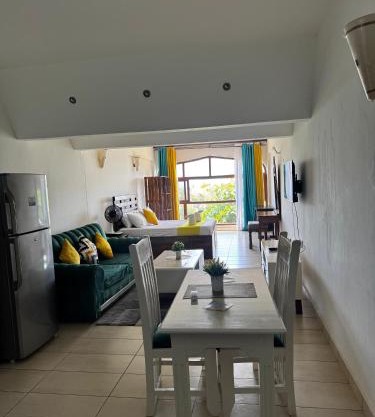Golden Beachfront Studios Diani