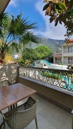 Golden Life Resort Hotel & Spa