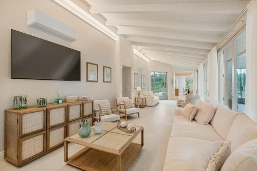 GOLDEN LUXE - Diamond in the Hills piscina privata e vasca idromassaggio