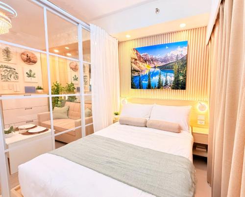 Goldleaf Suite at Red Residences with Balcony in Prime Makati Location