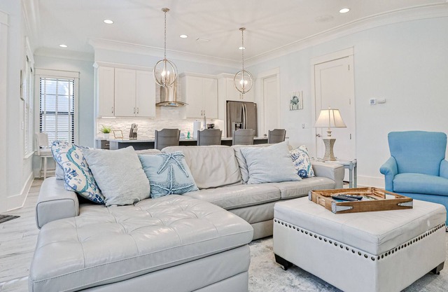 Golf course-front home with sunset views & golf cart - walk to Baytowne Wharf