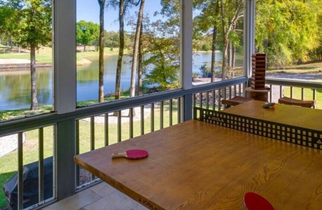 Golf course home for family, friends and fun!