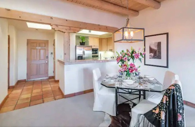 Golf-swim-tennis-5min2Plaza-hottub-pool-amenities+