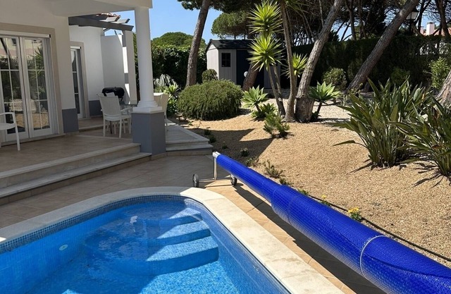 Golf Villa Aislinn With Private Garden , Pool & Hot Tub - Sleeps 9