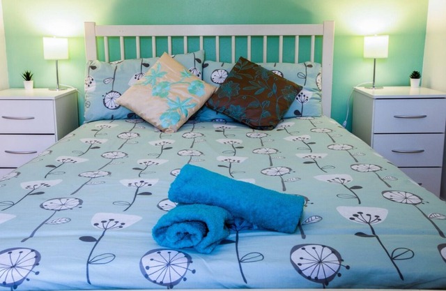 Gorgeous 3-Bedroom Cottage by the river in Reading