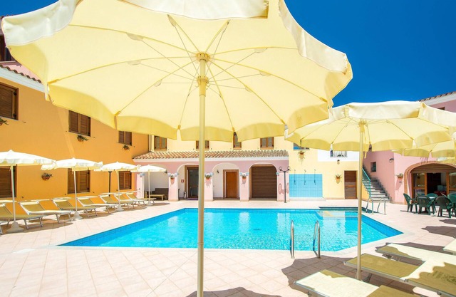 Gorgeous apartment in Orosei with WiFi