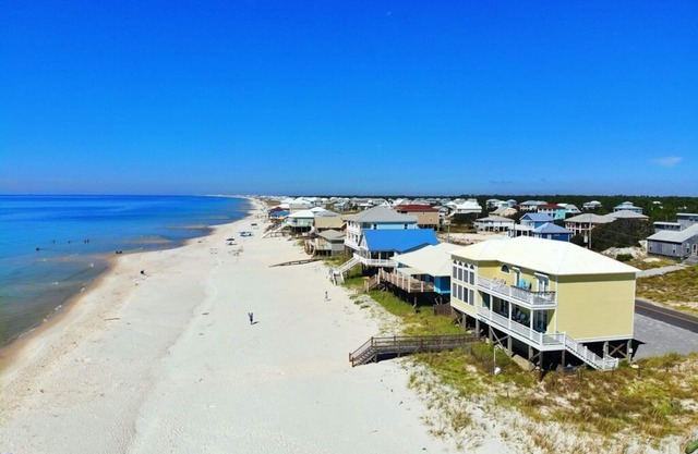 Gorgeous Beachfront in Fort Morgan