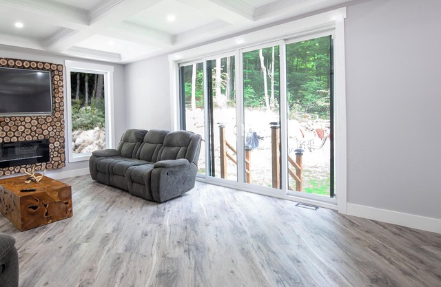 Gorgeous Cliffside Retreat, Mallory Beach