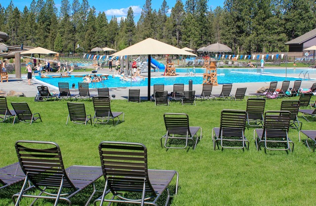 Gorgeous Condo with Shared Hot Tub and Pool - SHARC Passes Included