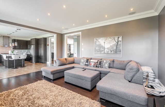 Gorgeous Family Home with a huge backyard facing a Pond