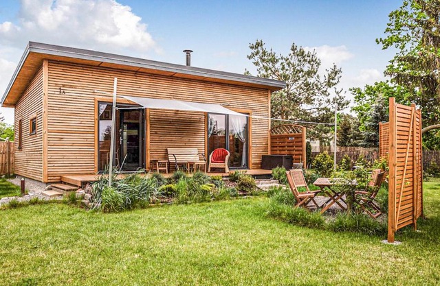 Gorgeous Home In Nowe Warpno With Wifi