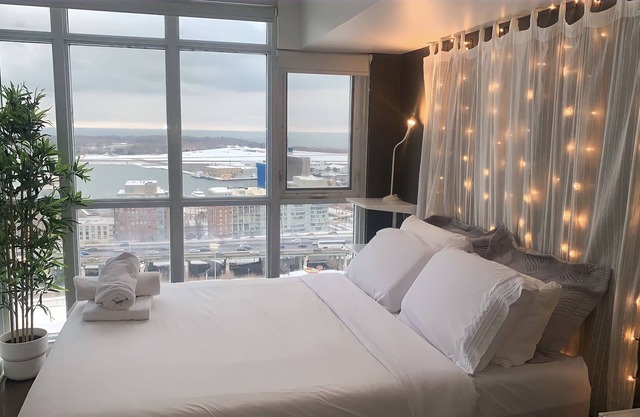 Gorgeous Lakeview Boutique Suites